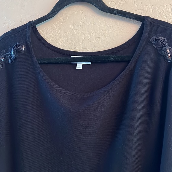 Joseph A lightweight sweater knit embellished shoulder: rosettes & sequins XL - Picture 16 of 17